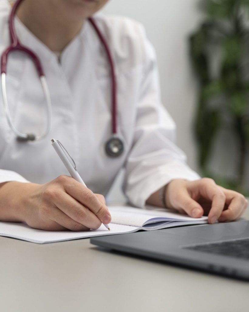 doctor-teleconsulting-patient-laptop